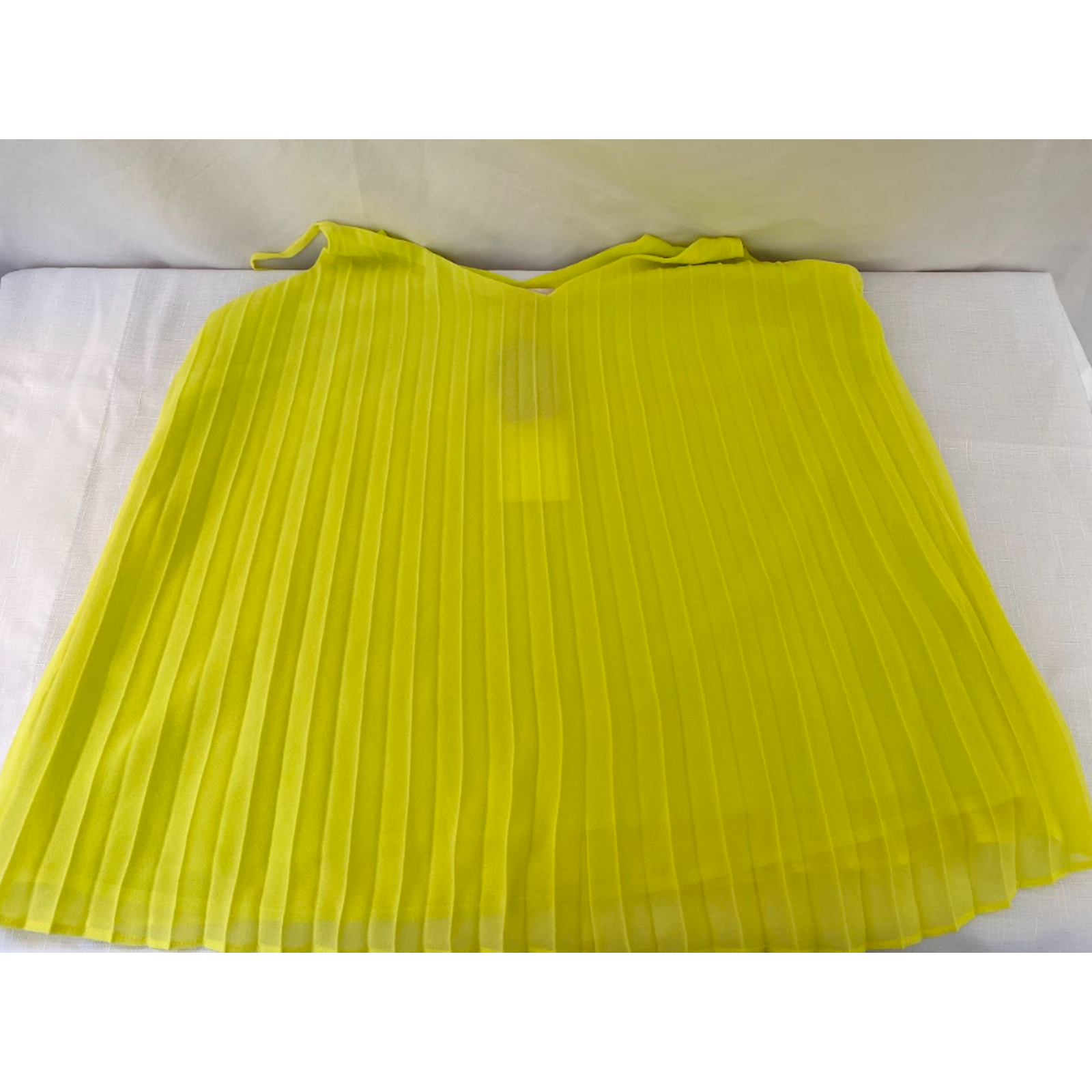 Skies Are Blue Pleated Cami Tank Top Neon Yellow Boho Nwt Size M — image 3 of 5